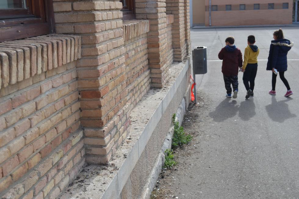 Fotos: El colegio de Tauste exige una solución a la ...