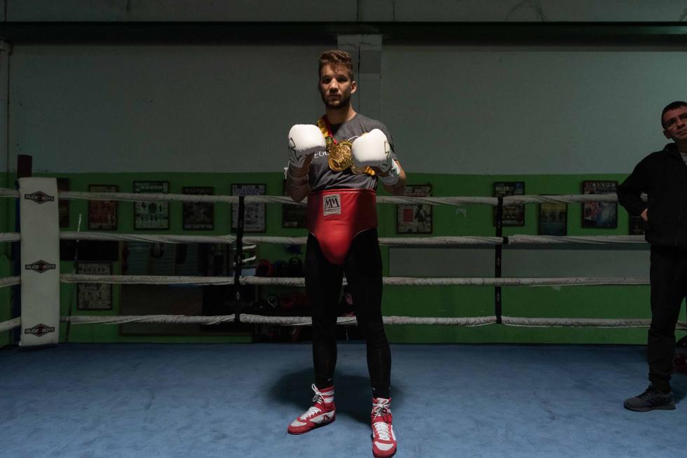 Ezequiel Gurría realiza el último entrenamiento con sparring, siendo el elegido el barcelonés Alejandro Moya, actual campeón de España de peso superligero, en el Gimnasio Serpabox de Zaragoza.
