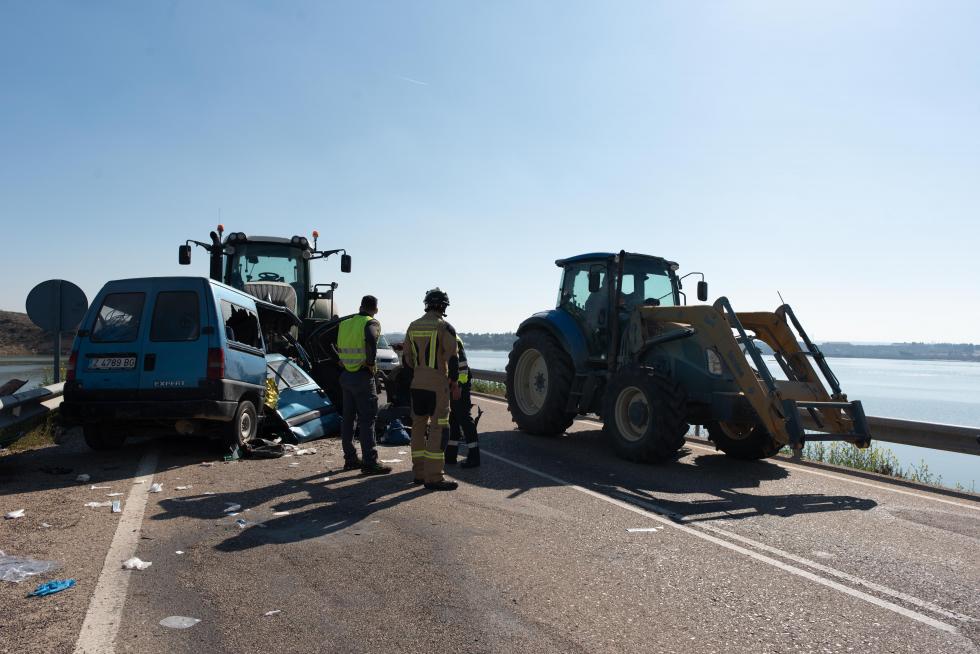 Accidente en la A-230 en Caspe