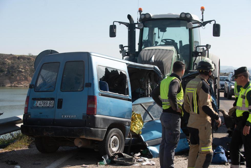 Accidente en la A-230 en Caspe