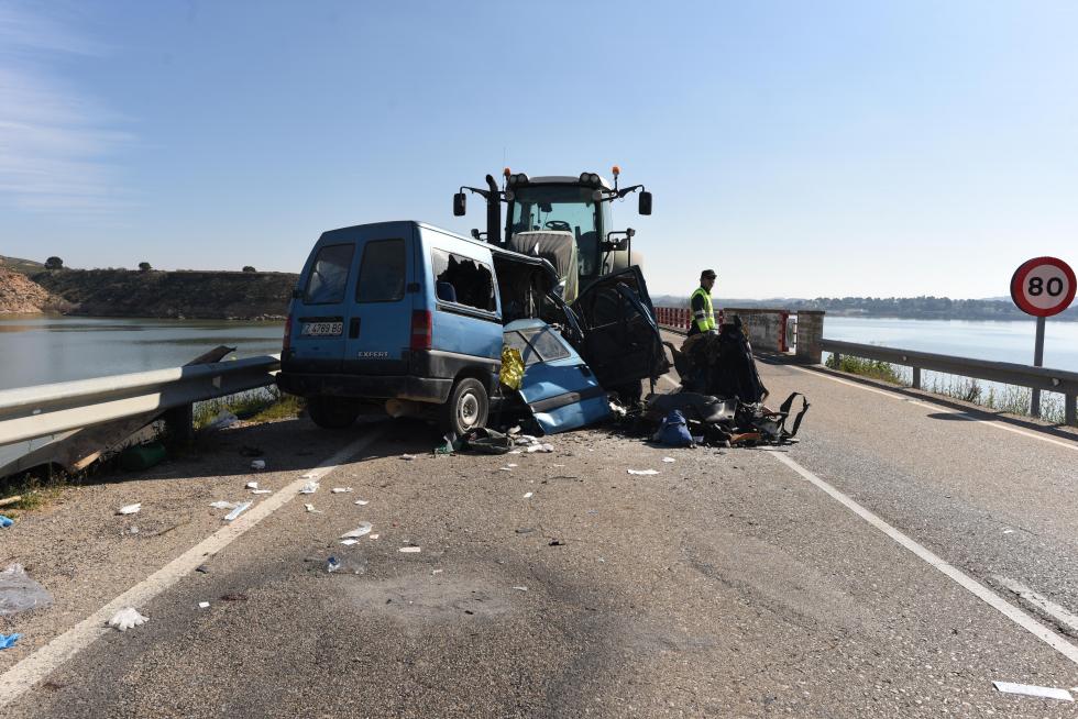 Accidente en la A-230 en Caspe