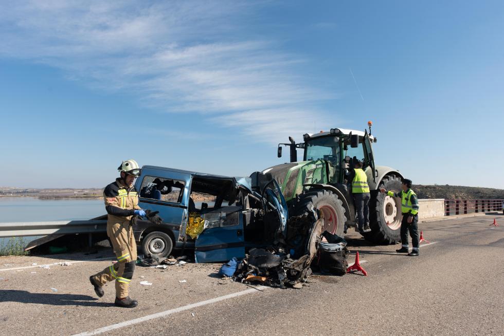 Accidente en la A-230 en Caspe