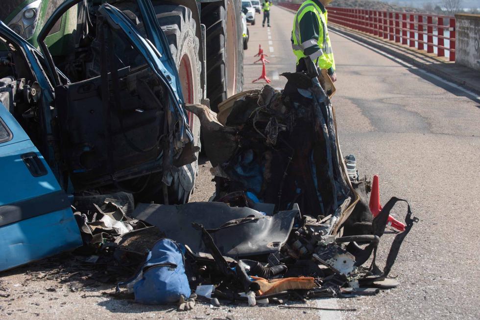 Accidente en la A-230 en Caspe