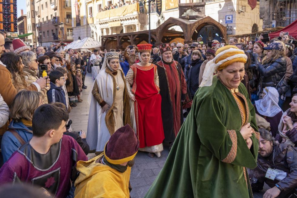 Representacion de la escena de la boda de Isabel de Segura y don pedro de Azagra
