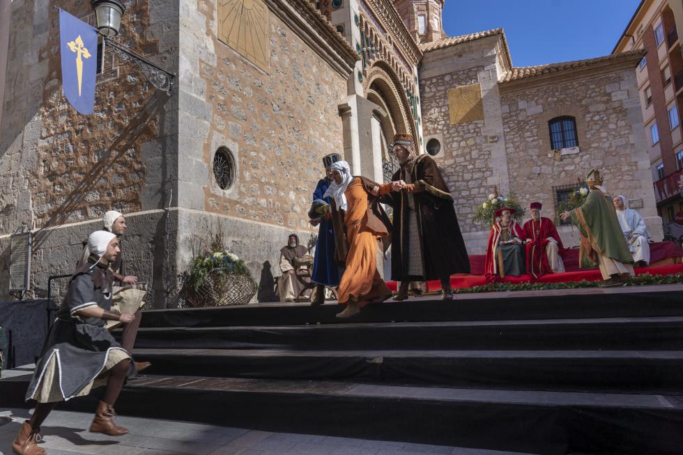 Representacion de la escena de la boda de Isabel de Segura y don pedro de Azagra