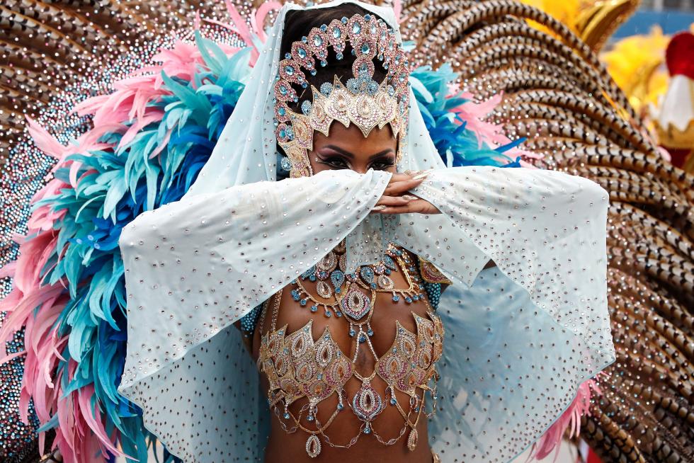Marea de samba y color en el Carnaval de Brasil