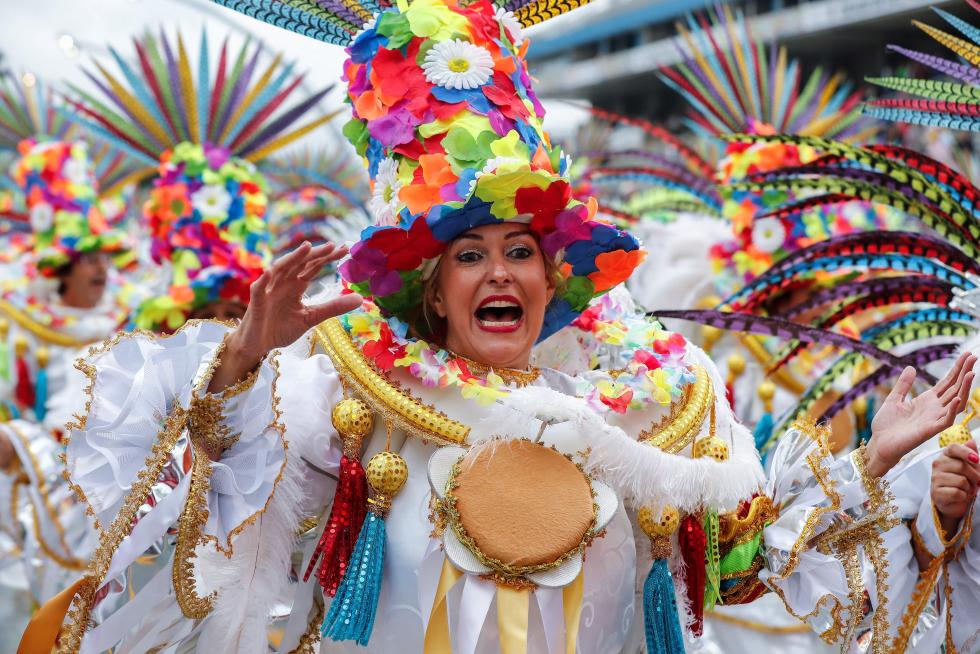 Marea de samba y color en el Carnaval de Brasil