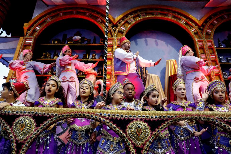 Marea de samba y color en el Carnaval de Brasil