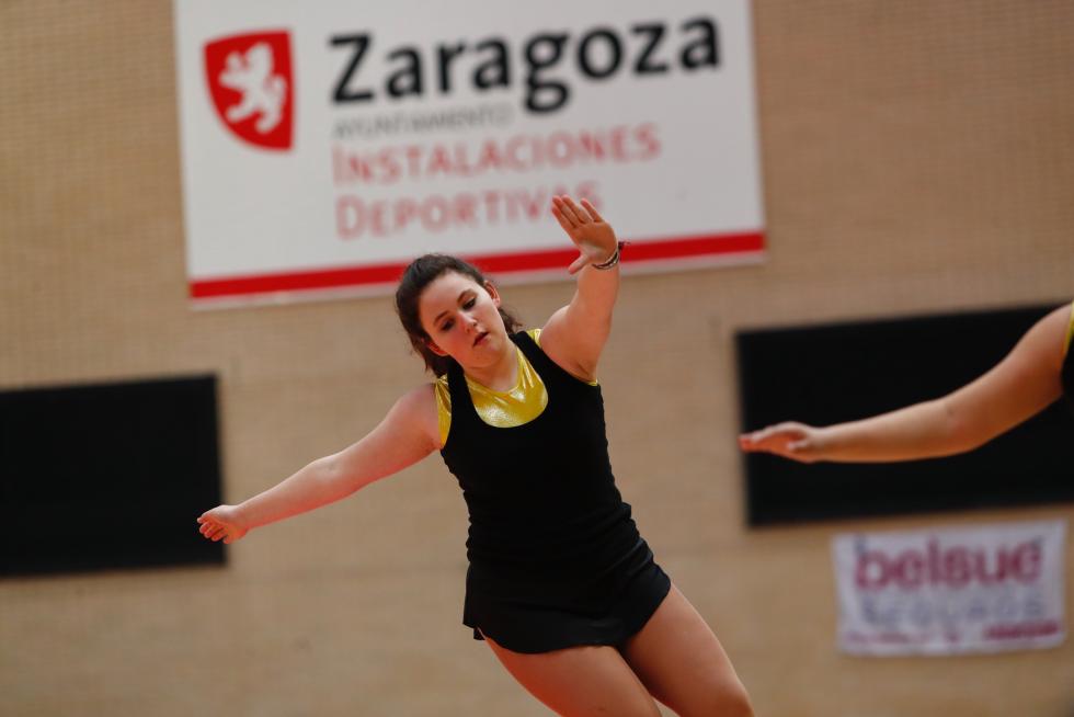 Las patinadoras entrenan este sábado por la mañana antes de competir por la tarde en el Silgo XXI.