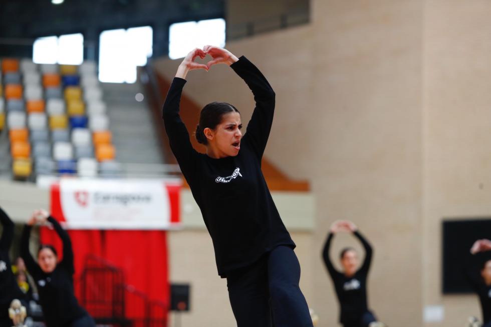 Las patinadoras entrenan este sábado por la mañana antes de competir por la tarde en el Silgo XXI.