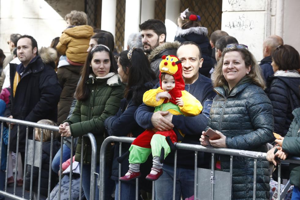 Mucho color y personajes extravagantes en el carnaval infantil de Zaragoza