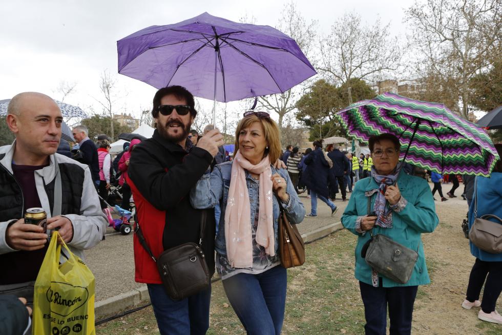 La Cincomarzada vuelve a congregar a miles de zaragozanos en el parque del Tío Jorge de Zaragoza