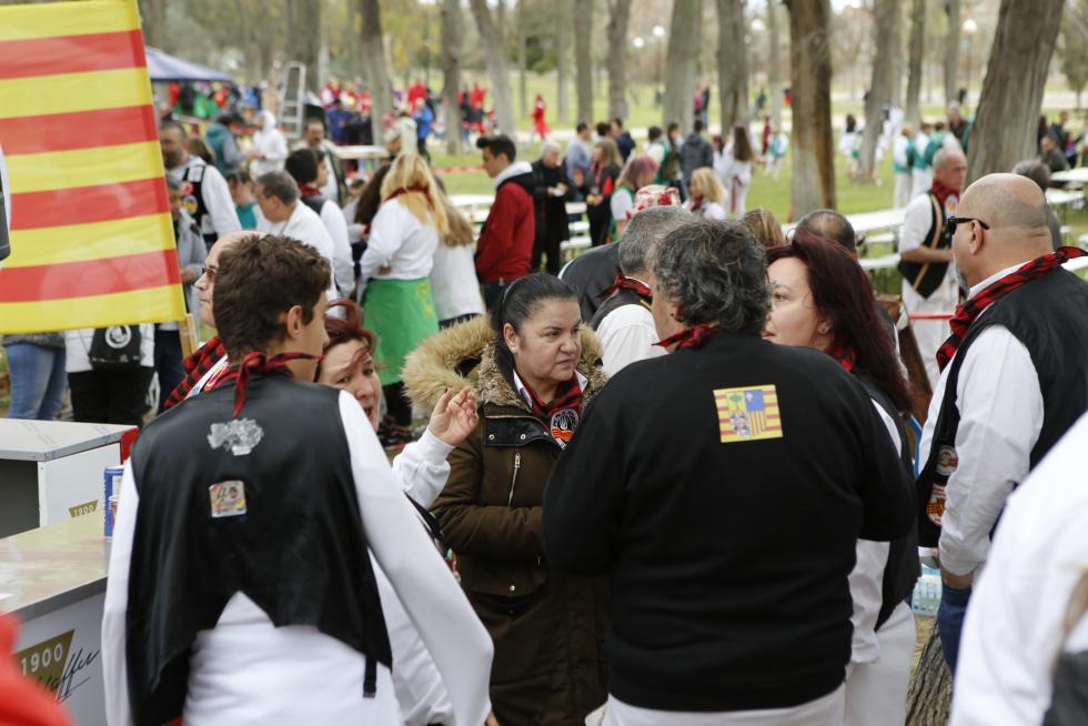 La Cincomarzada vuelve a congregar a miles de zaragozanos en el parque del Tío Jorge de Zaragoza
