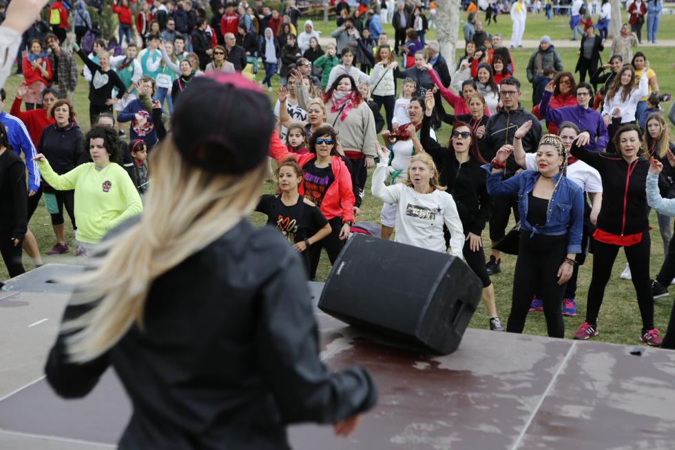 La Cincomarzada vuelve a congregar a miles de zaragozanos en el parque del Tío Jorge de Zaragoza