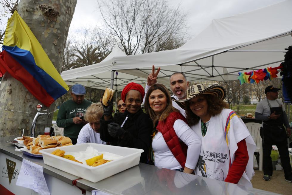 La Cincomarzada vuelve a congregar a miles de zaragozanos en el parque del Tío Jorge de Zaragoza