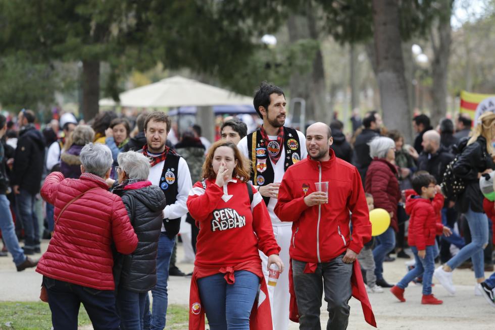 La Cincomarzada vuelve a congregar a miles de zaragozanos en el parque del Tío Jorge de Zaragoza