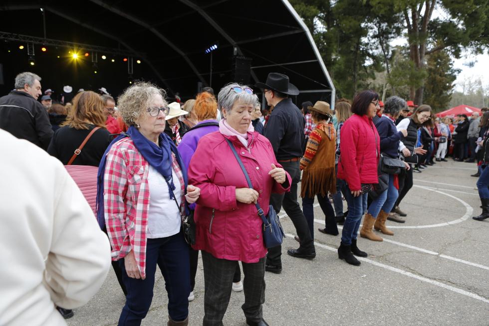 La Cincomarzada vuelve a congregar a miles de zaragozanos en el parque del Tío Jorge de Zaragoza