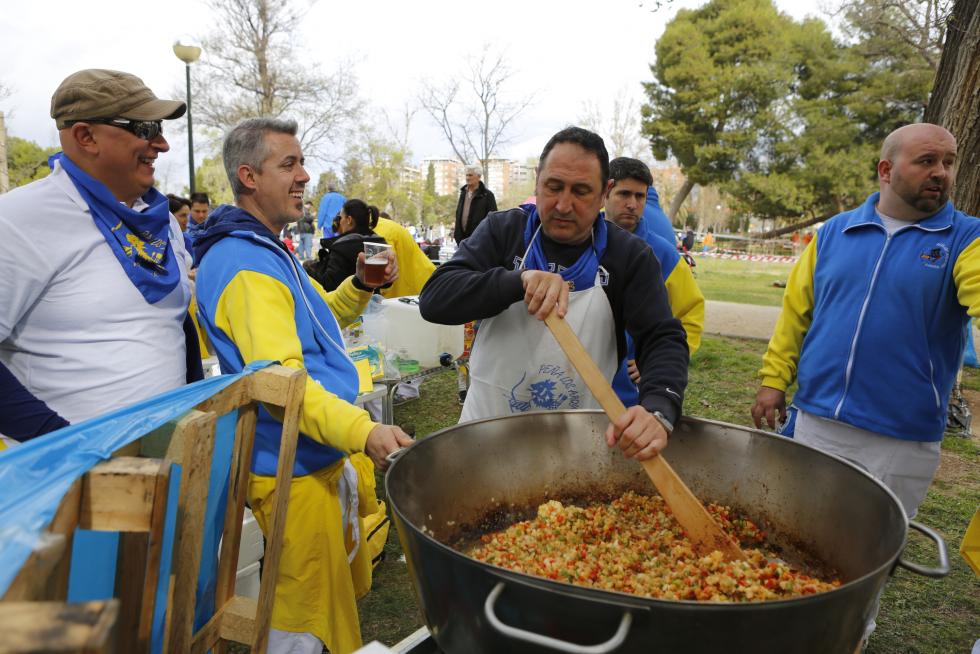 La Cincomarzada vuelve a congregar a miles de zaragozanos en el parque del Tío Jorge de Zaragoza