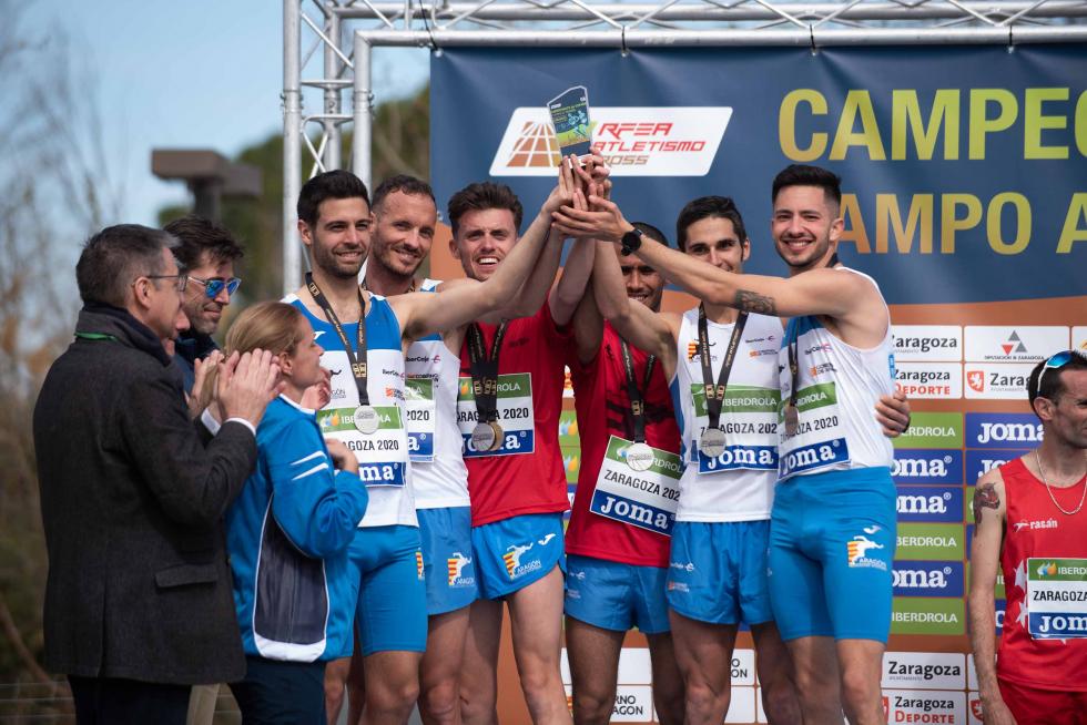 El Parque Lineal de Plaza en Zaragoza ha acogido el 102º Campeonato de España de campo a través.