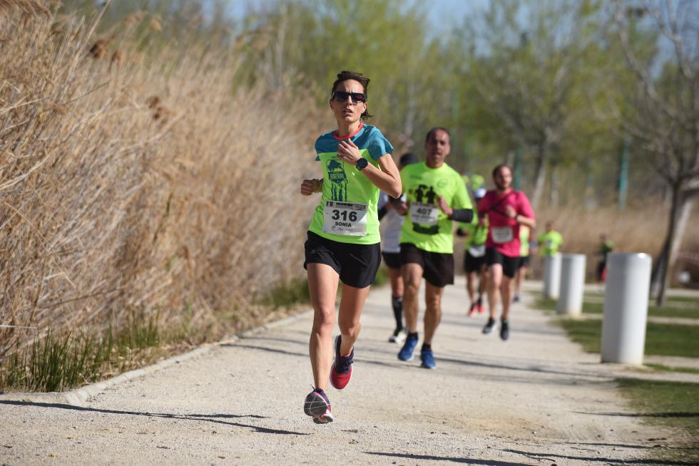 II Carrera y caminata solidaria por la Igualdad organizada por CSIF en el Parque del Agua en Zaragoza