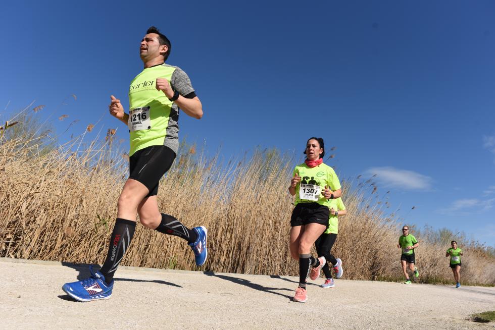 II Carrera y caminata solidaria por la Igualdad organizada por CSIF en el Parque del Agua en Zaragoza