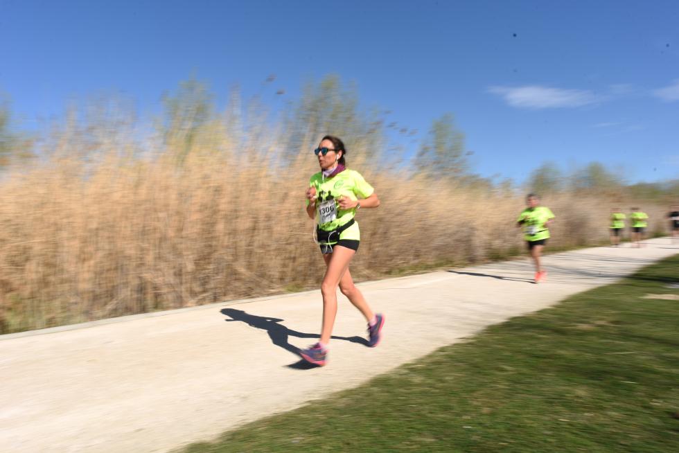 II Carrera y caminata solidaria por la Igualdad organizada por CSIF en el Parque del Agua en Zaragoza