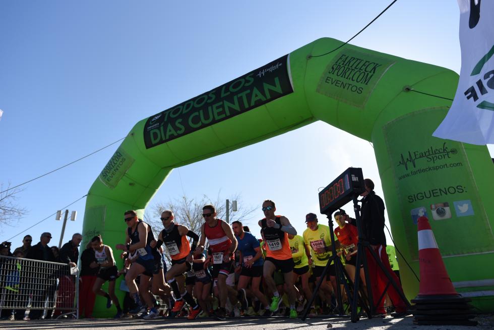 II Carrera y caminata solidaria por la Igualdad organizada por CSIF en el Parque del Agua en Zaragoza