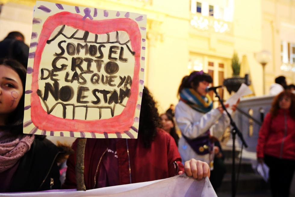 Manifestación del 8-M en las calles de Huesca.