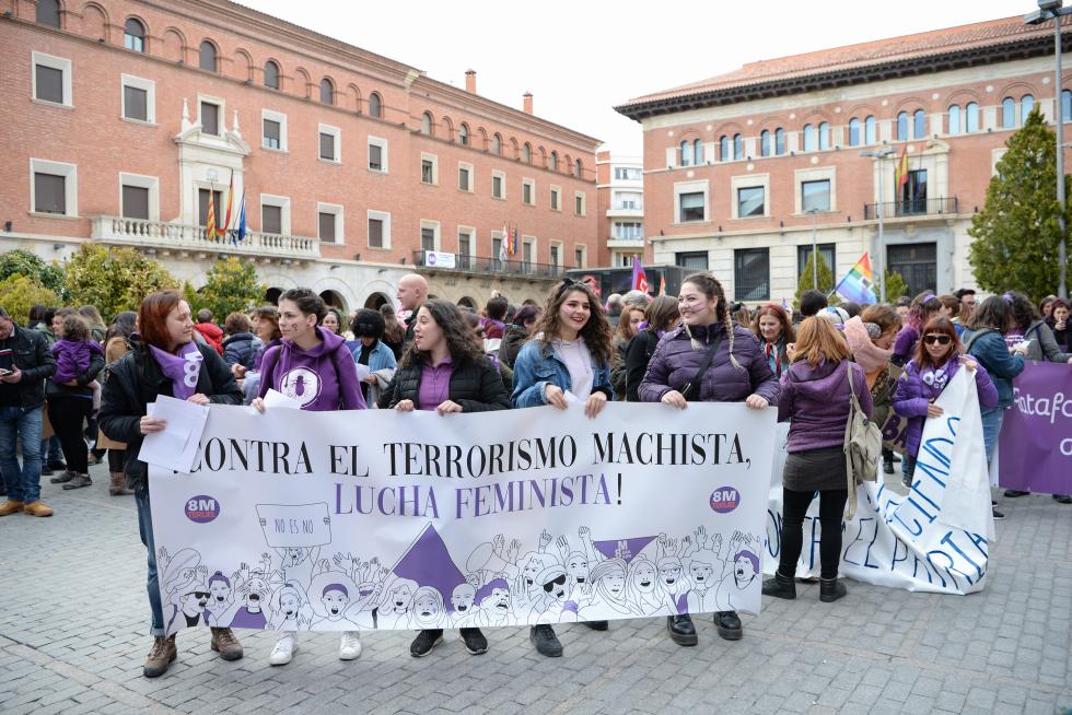 Manifestación feminista del 8-M en Teruel.