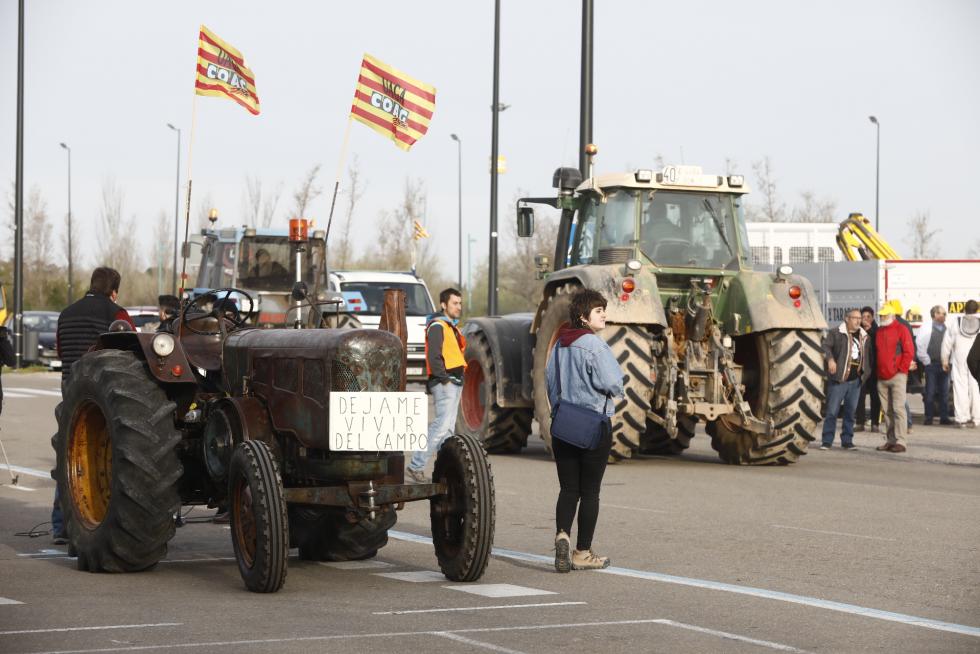 Los agricultores con sus tractores se preparan para tomar Zaragoza en una protesta que se prevé "histórica"