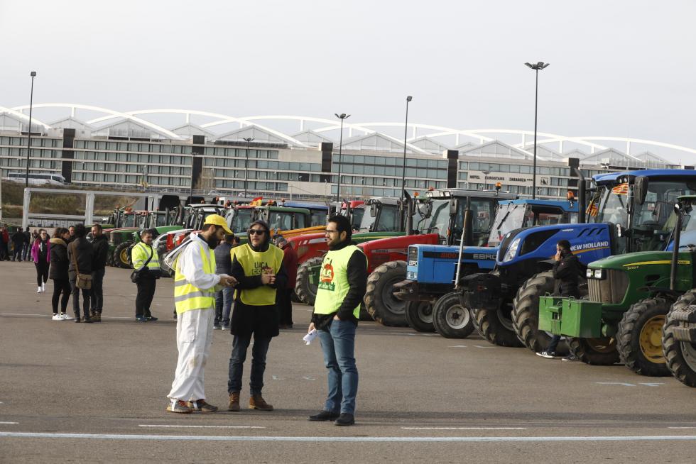 Los agricultores con sus tractores se preparan para tomar Zaragoza en una protesta que se prevé "histórica"