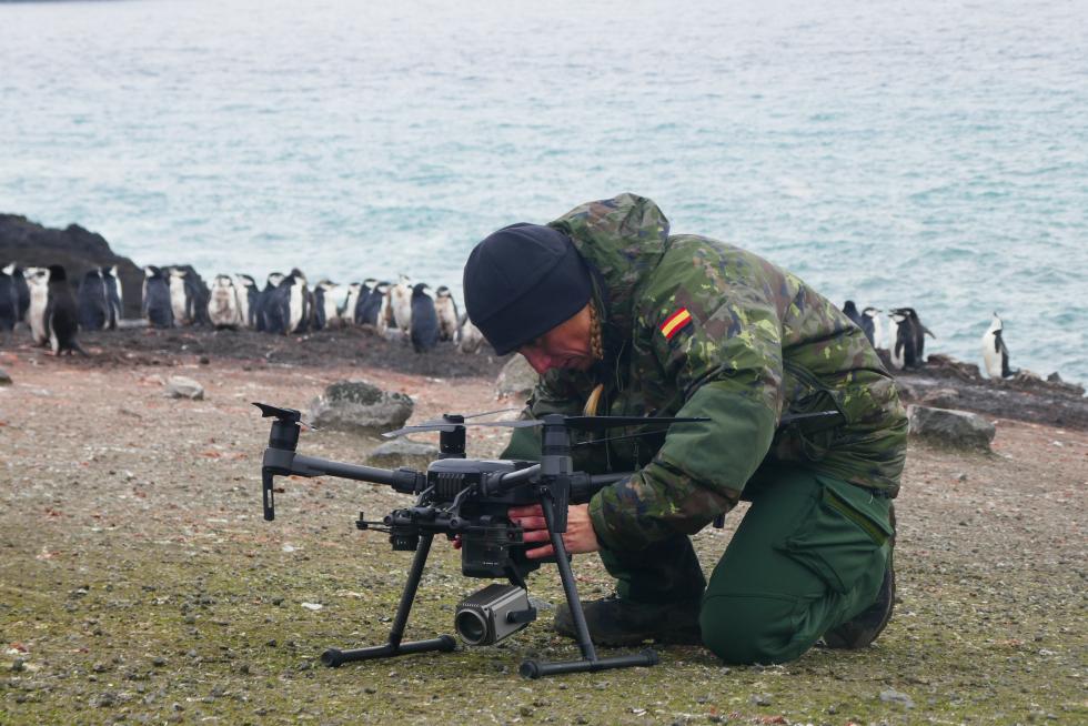 Trece militares, altamente especializados y cualificados, han participado en la XXXIII Campaña Antártica del Ejército de Tierra.