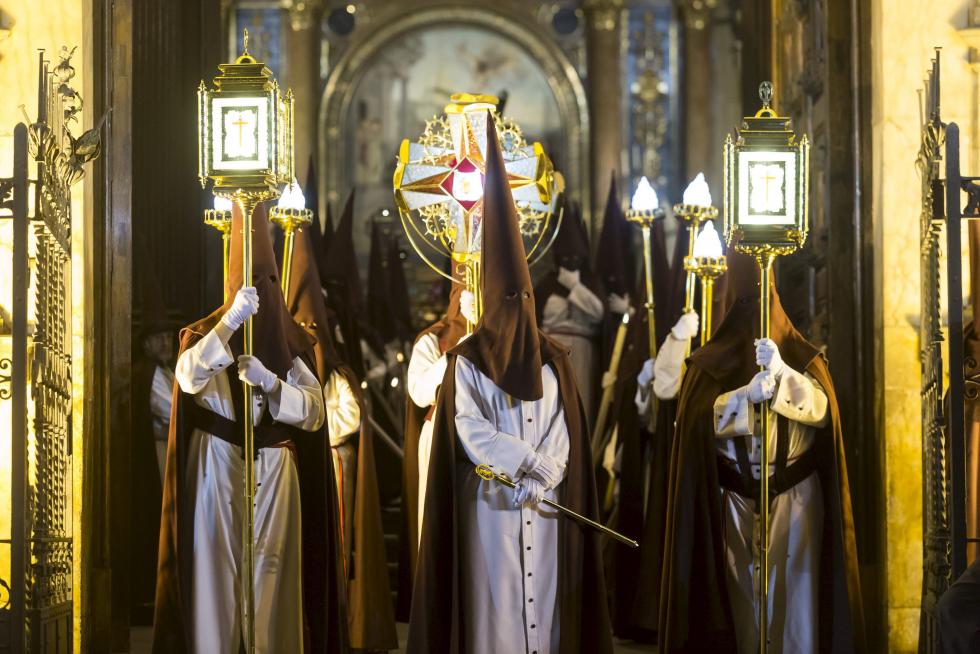 Procesiones de Lunes Santo