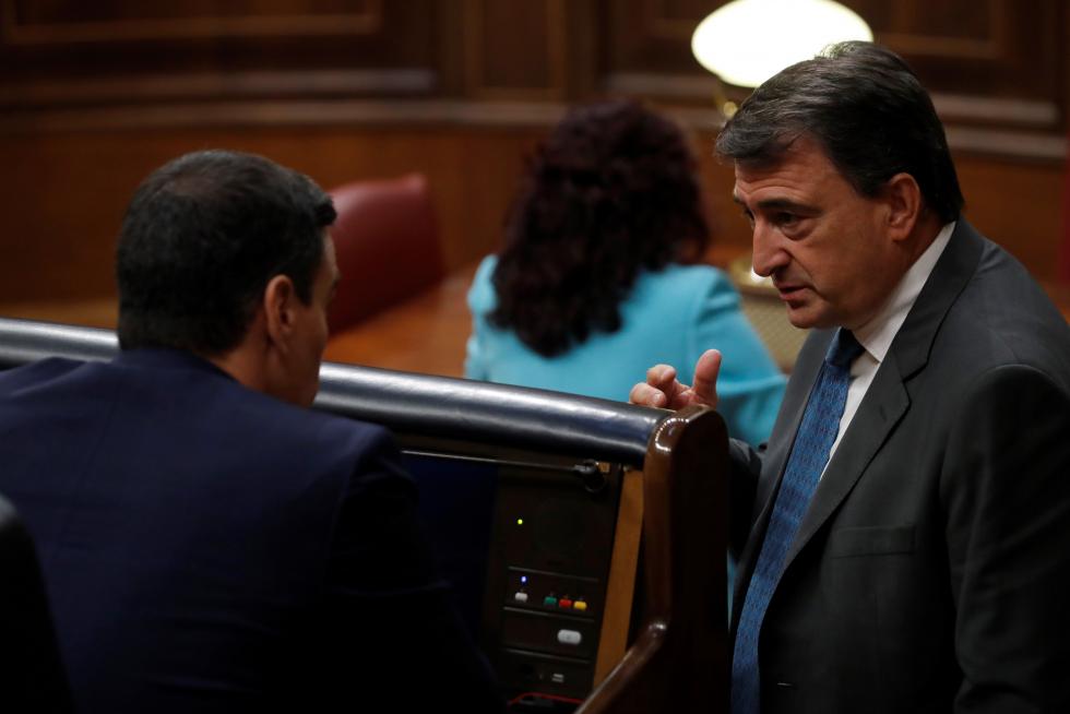Pleno en el Congreso para solicitar la prórroga del estado de alarma ante la covid-19
