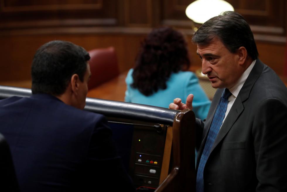 Pleno en el Congreso para solicitar la prórroga del estado de alarma ante la covid-19