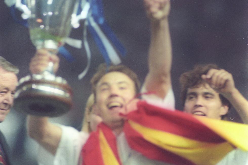 El Real Zaragoza conquista la Recopa de Europa en el Parque de los Príncipes de París tras derrotar al Arsenal (1-2)