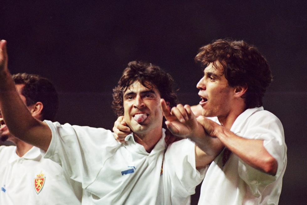 El Real Zaragoza conquista la Recopa de Europa en el Parque de los Príncipes de París tras derrotar al Arsenal (1-2)