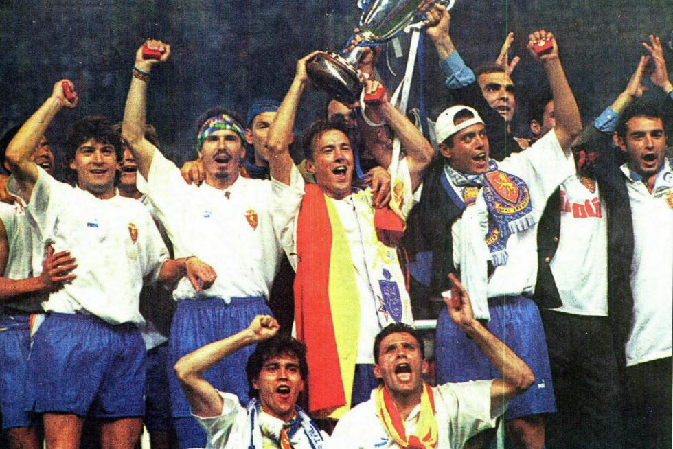 El Real Zaragoza conquista la Recopa de Europa en el Parque de los Príncipes de París tras derrotar al Arsenal (1-2)