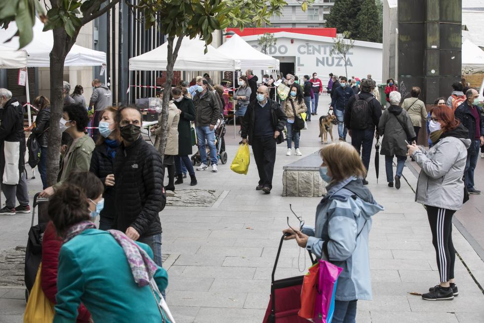 Primer día de apertura de mercadillo agroecológico.