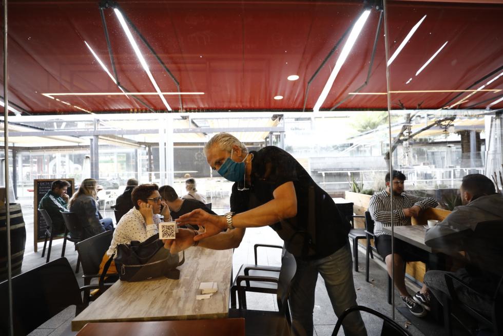 Reapertura de los centros comerciales.