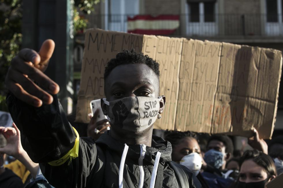 Manifestación contra el racismo en Zaragoza.