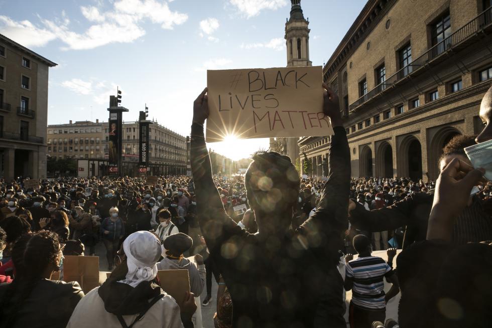 Manifestación contra el racismo en Zaragoza.