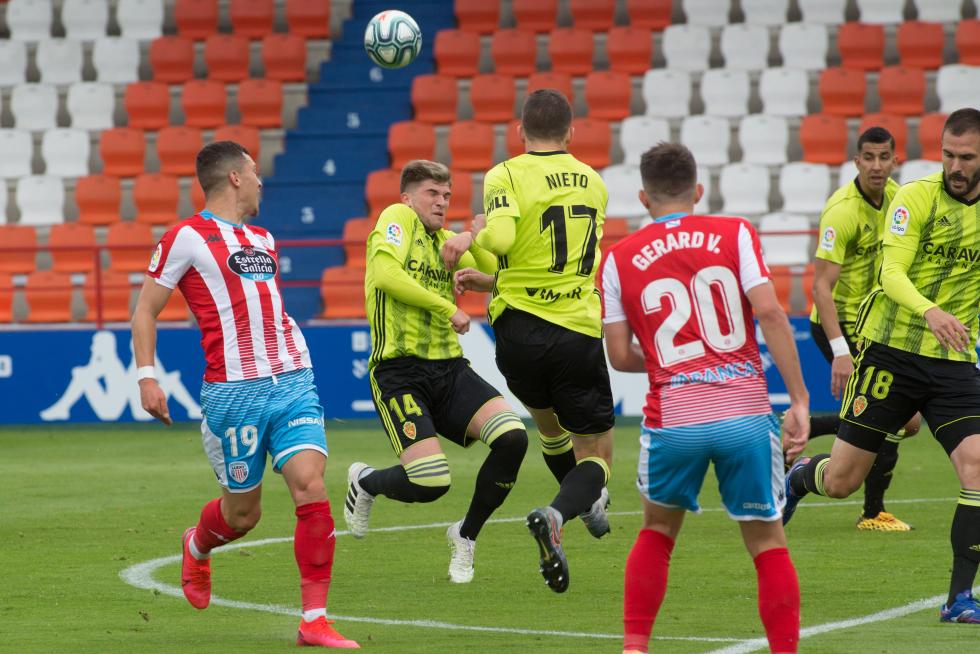Fotos del partido Lugo-Real Zaragoza, de Segunda División, en el Anxo Carro