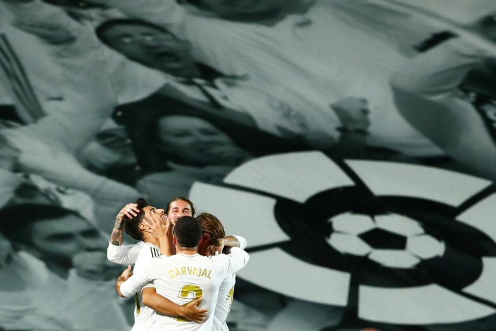 La Liga Santander - Real Madrid v Valencia