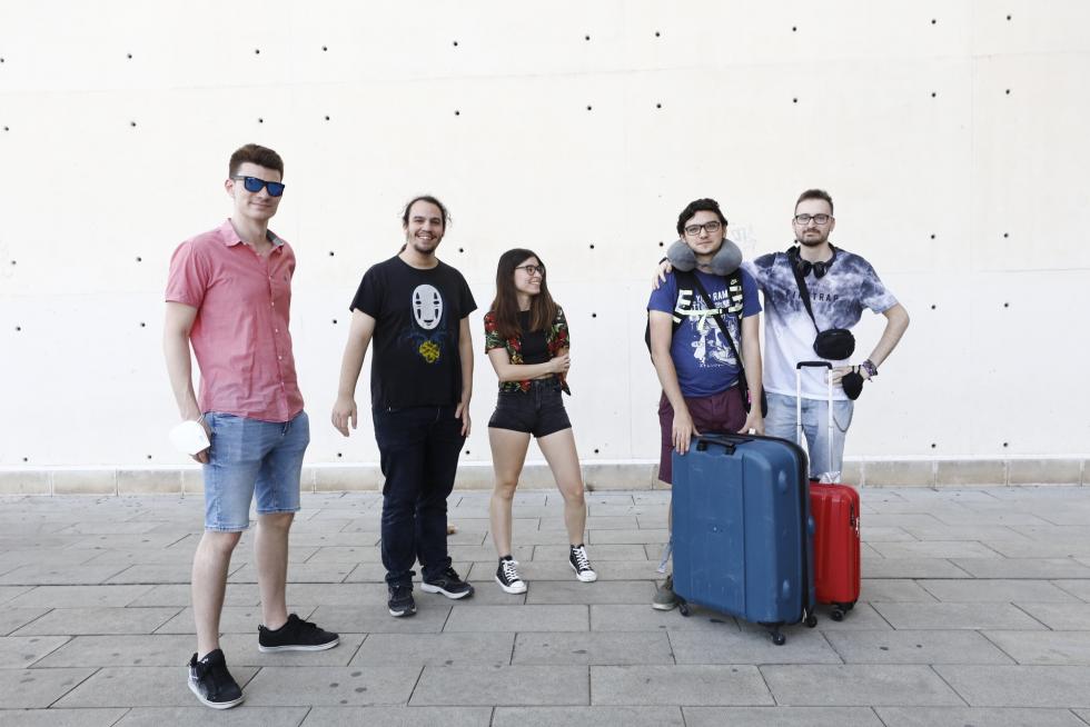 El ingeniero zaragozano Héctor Ochoa ha vuelto este miércoles a su ciudad después de tres meses atrapado por la pandemia en Trebisonda (Turquía). Así ha vivido la "nueva normalidad" en el aeropuerto de Barcelona.