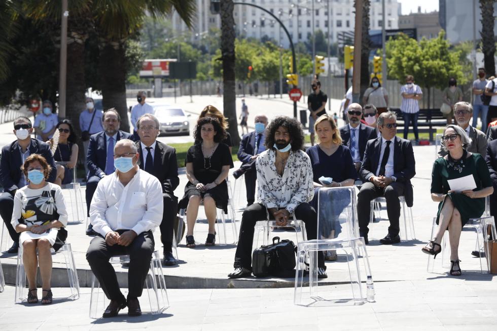 Homenaje en Zaragoza a las víctimas de la pandemia.