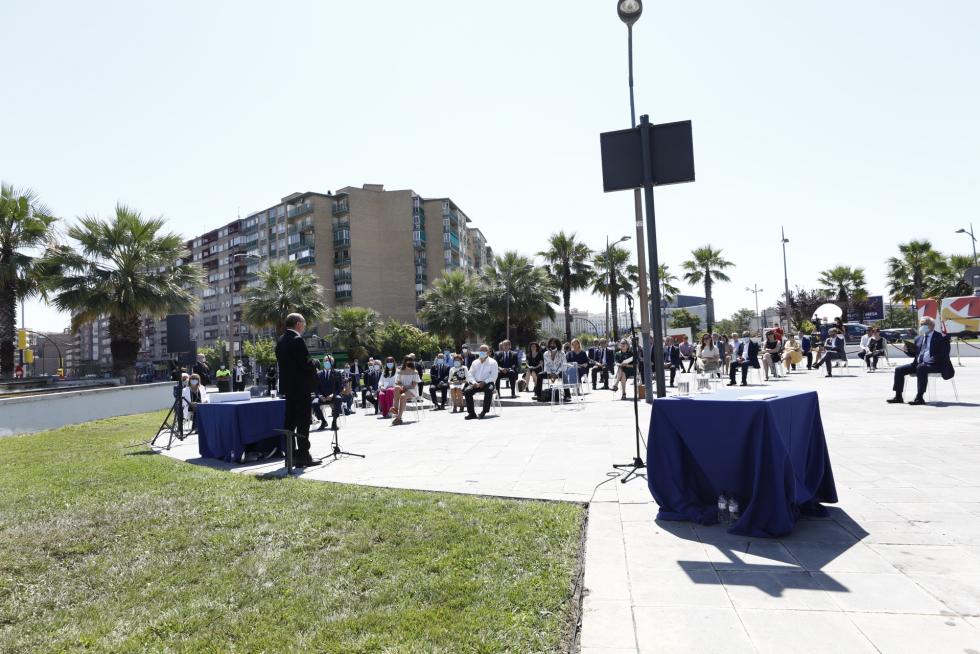 Homenaje en Zaragoza a las víctimas de la pandemia.