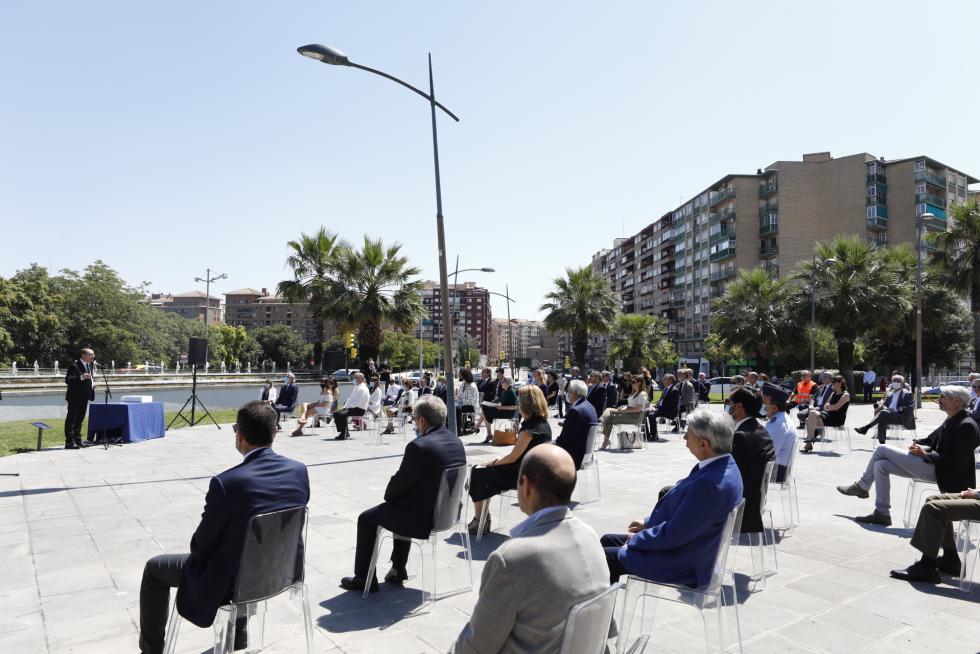 Homenaje en Zaragoza a las víctimas de la pandemia.