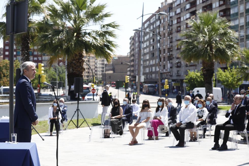 Homenaje en Zaragoza a las víctimas de la pandemia.