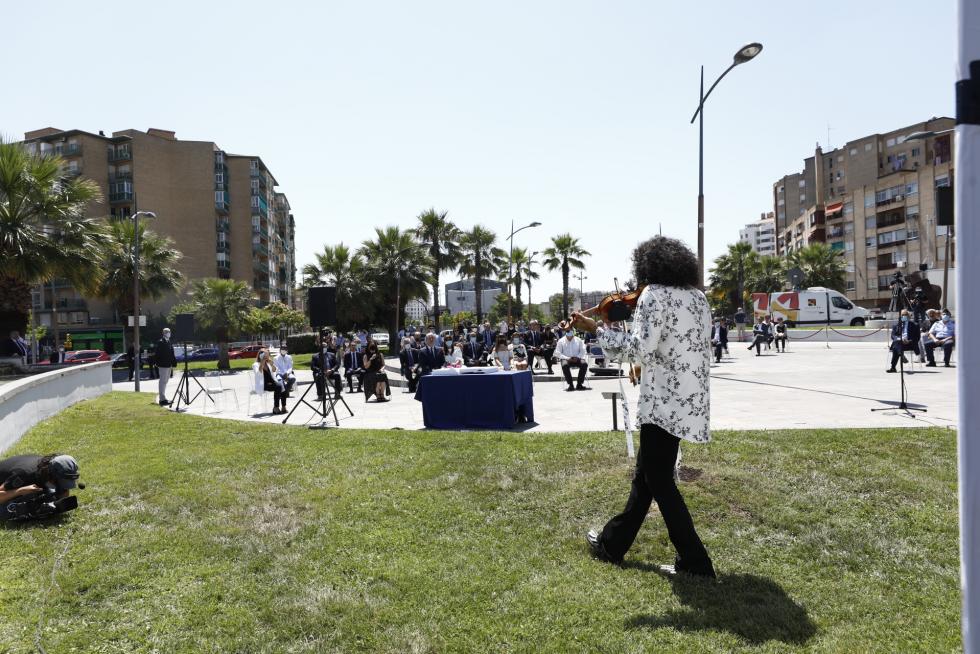 Homenaje en Zaragoza a las víctimas de la pandemia.